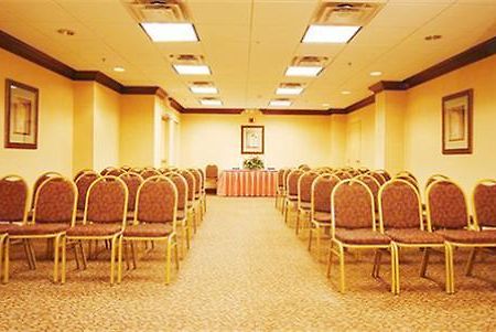Holiday Inn Express Waterbury Faciliteiten foto