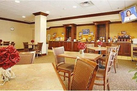 Holiday Inn Express Waterbury Restaurant foto