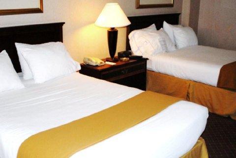 Holiday Inn Express Waterbury Buitenkant foto