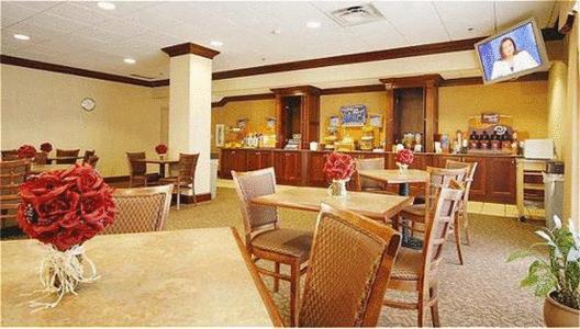 Holiday Inn Express Waterbury Restaurant foto