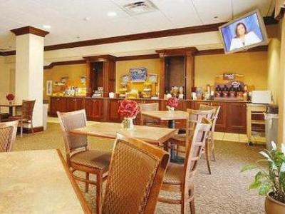Holiday Inn Express Waterbury Buitenkant foto
